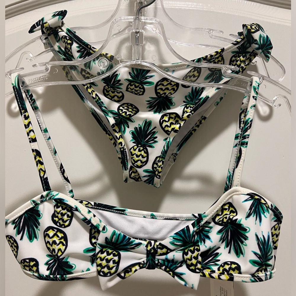Milly Minis adorable white pineapple mini bow bikini sz 8